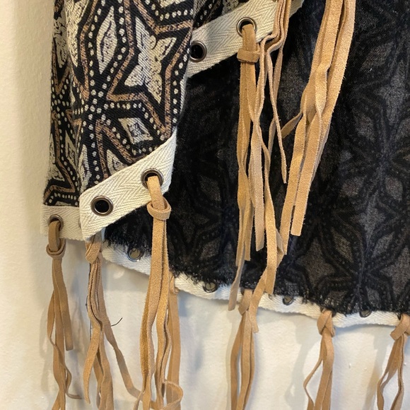 🔥LAST CHANCE🔥 - Gimmicks by BKE Jacket - Picture 4 of 8